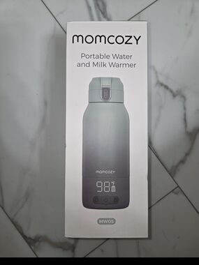 NEW momcozy Portable Water and Milk Warmer - Sage Green